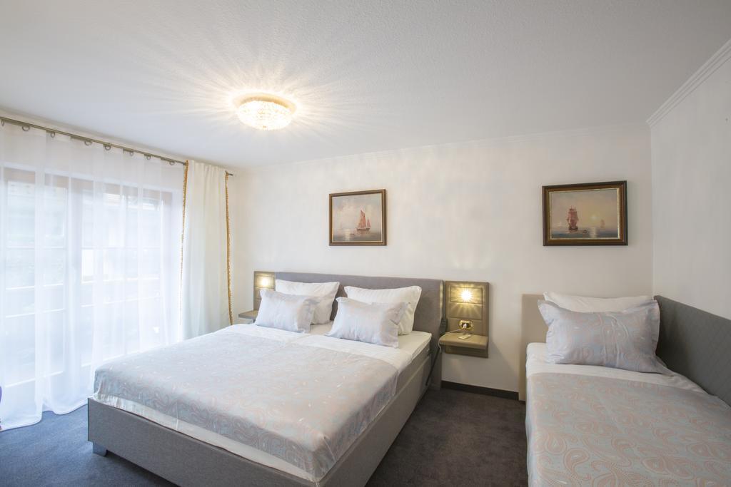 Golden Gapa Central Apartment 4 גרמיש-פרטנקירכן חדר תמונה