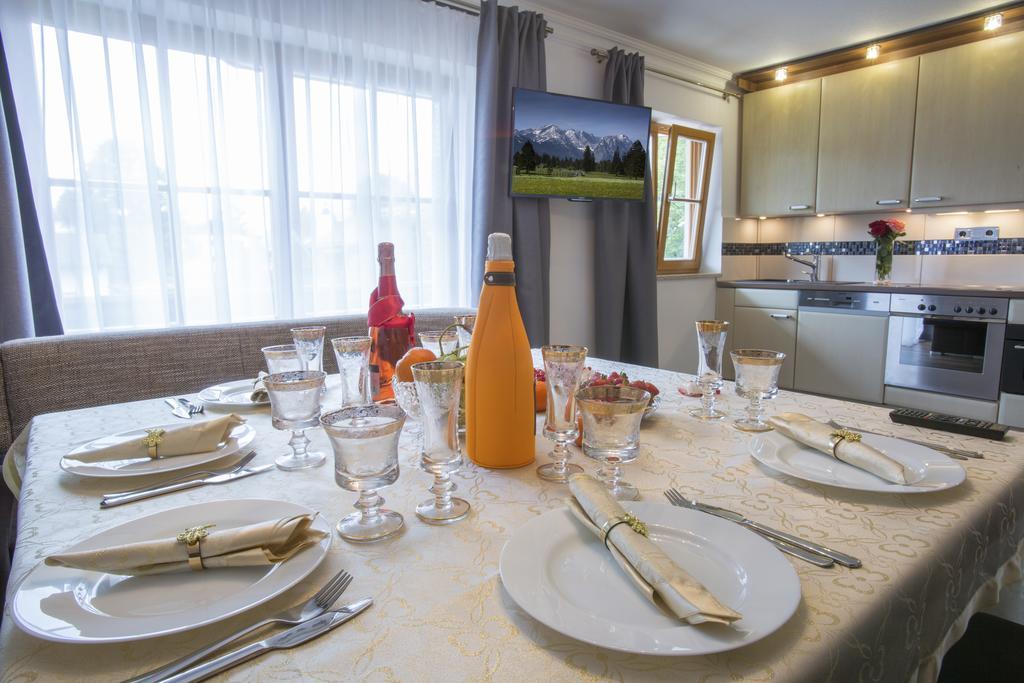 Golden Gapa Central Apartment 4 גרמיש-פרטנקירכן חדר תמונה