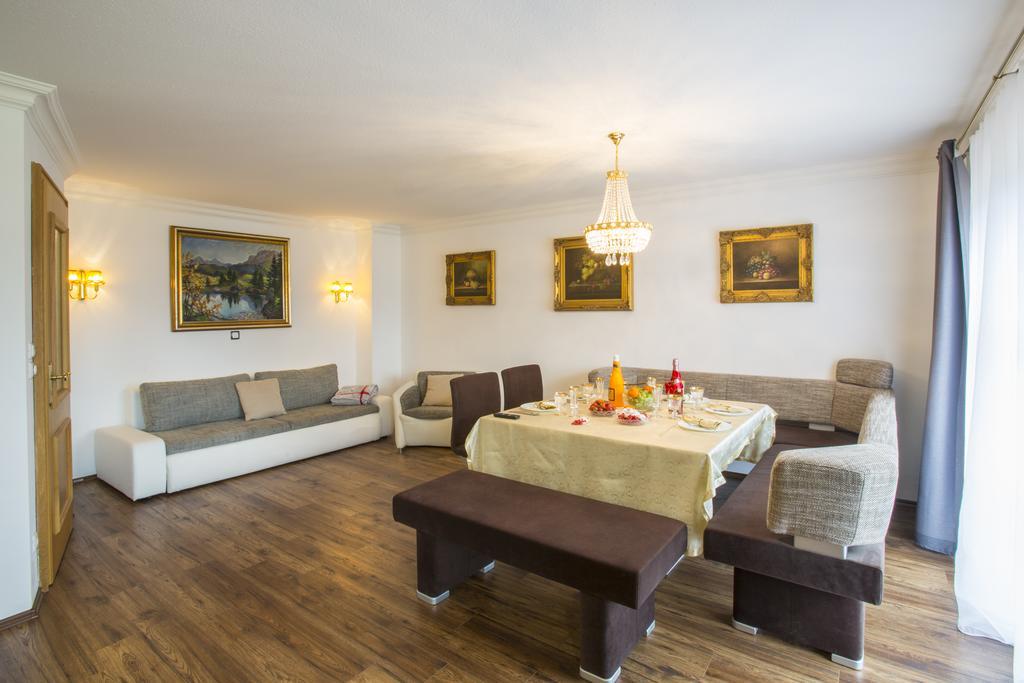 Golden Gapa Central Apartment 4 גרמיש-פרטנקירכן חדר תמונה