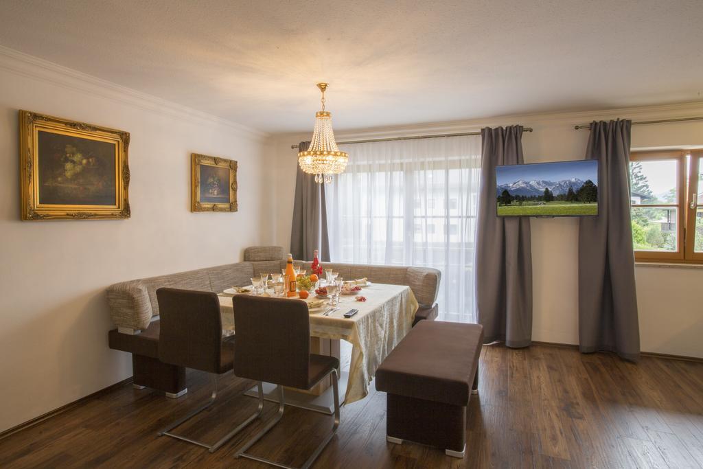 Golden Gapa Central Apartment 4 גרמיש-פרטנקירכן חדר תמונה